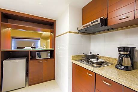 Suite with Mountain View