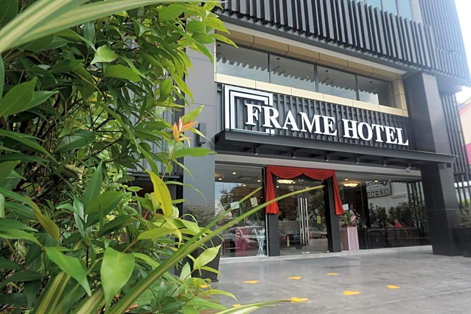 Frame Hotel