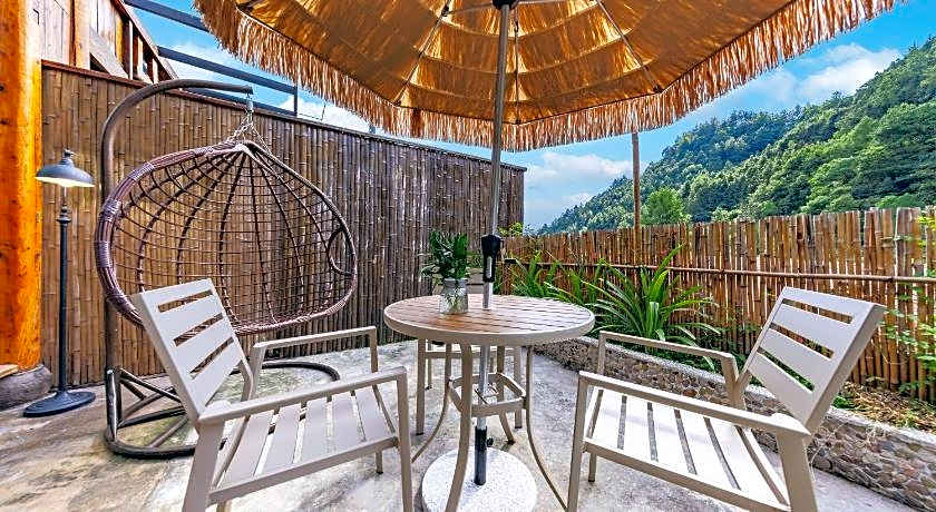 Pandora Vista Retreat