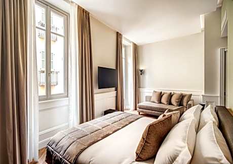 Junior Suite with Balcony