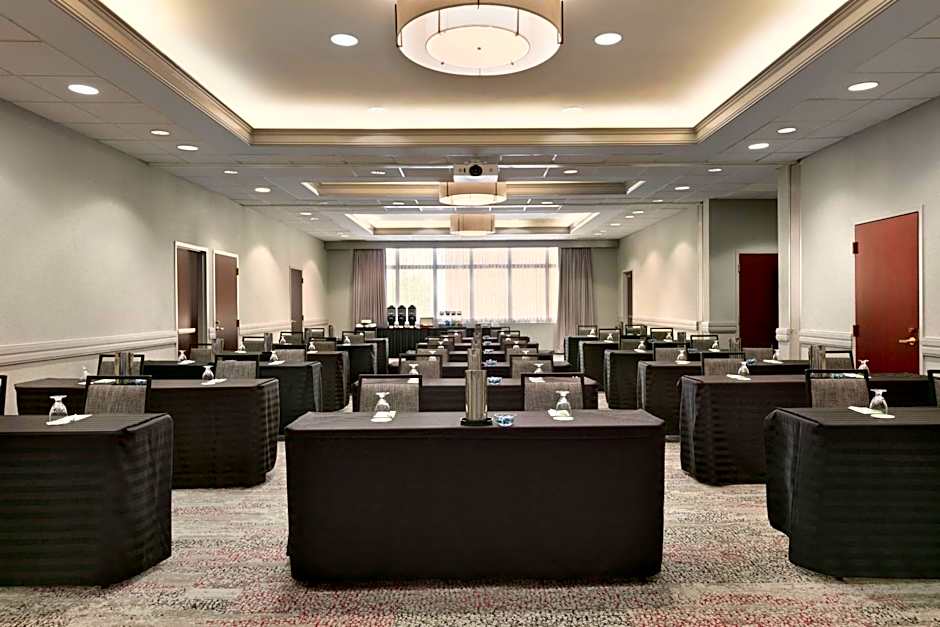Courtyard by Marriott Tysons McLean