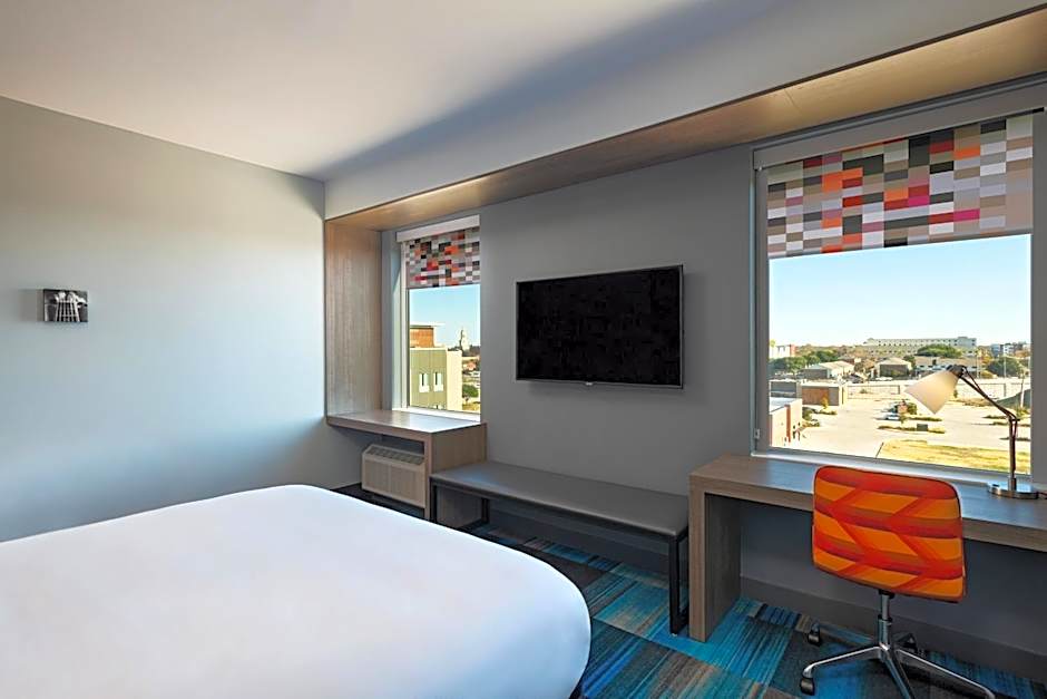 Aloft Waco Downtown