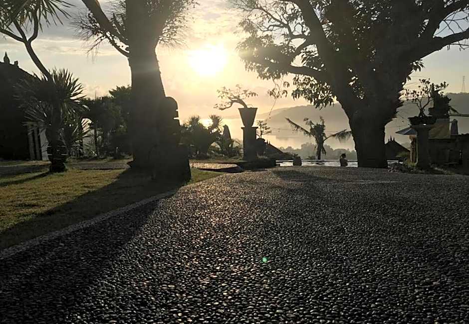 Sunrise Ocean Hut's Lembongan