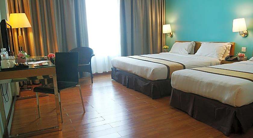 Tang Dynasty Bay Hotel Sepanggar