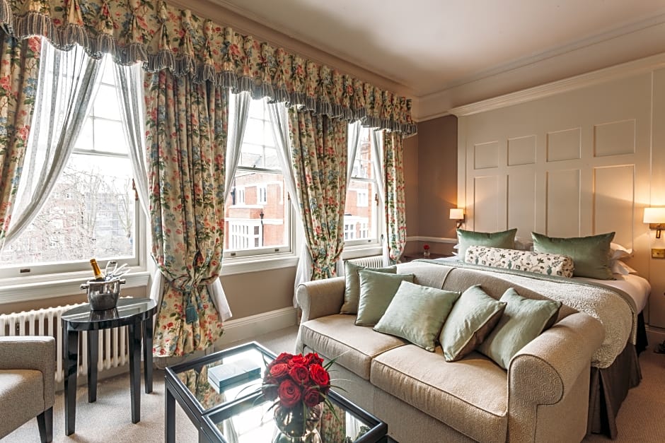 No.11 Cadogan Gardens