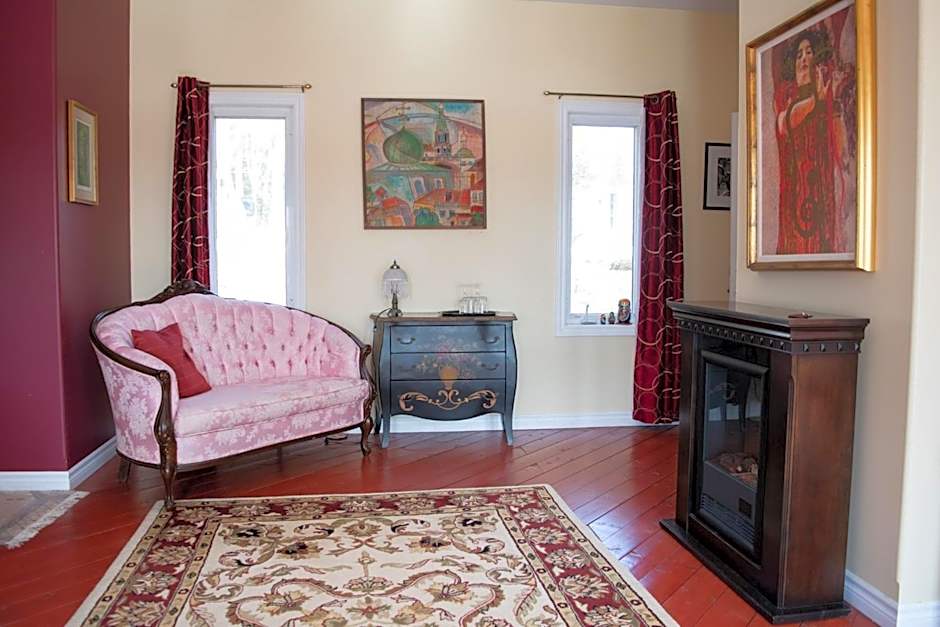 Rumi Guest House on the Cabot Trail