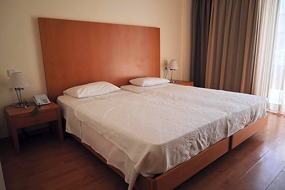 Angela Downtown Hotel