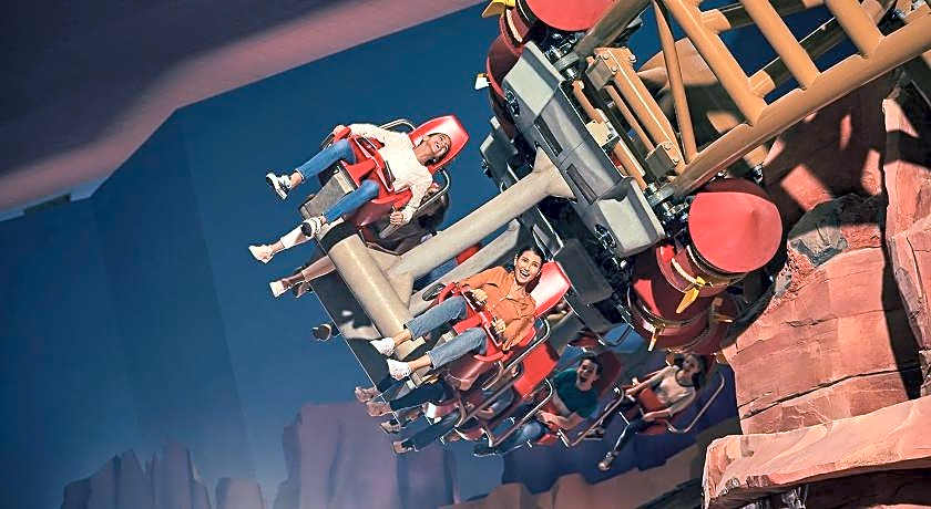 Yas Plaza Circuit by IHG