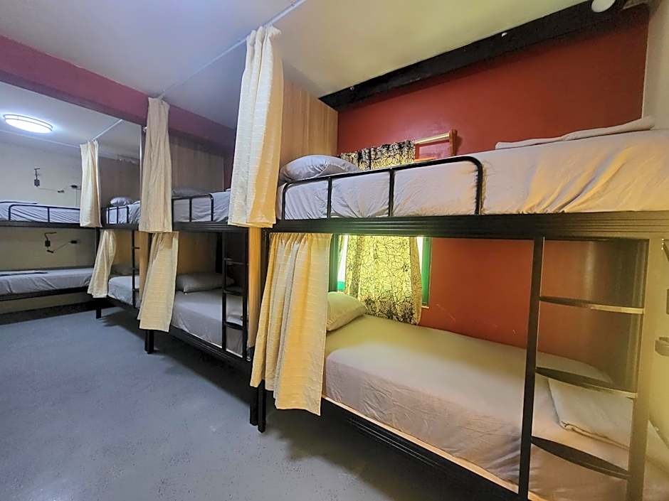 Caye Caulker Plaza Hotel