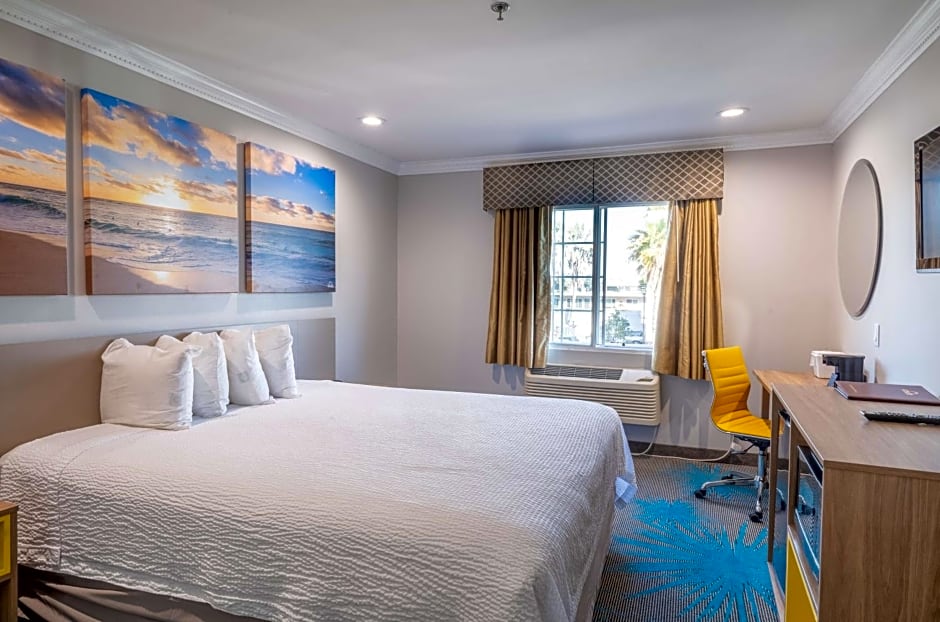 Days Inn by Wyndham Santa Monica