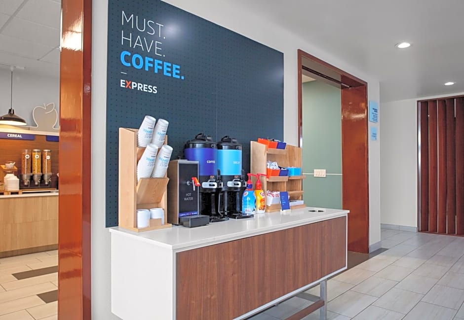 Holiday Inn Express & Suites - El Paso North By IHG