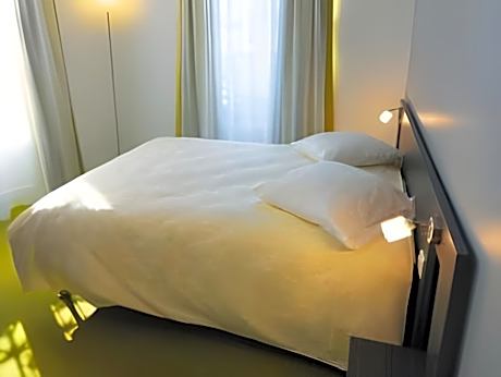 Double room single occupancy