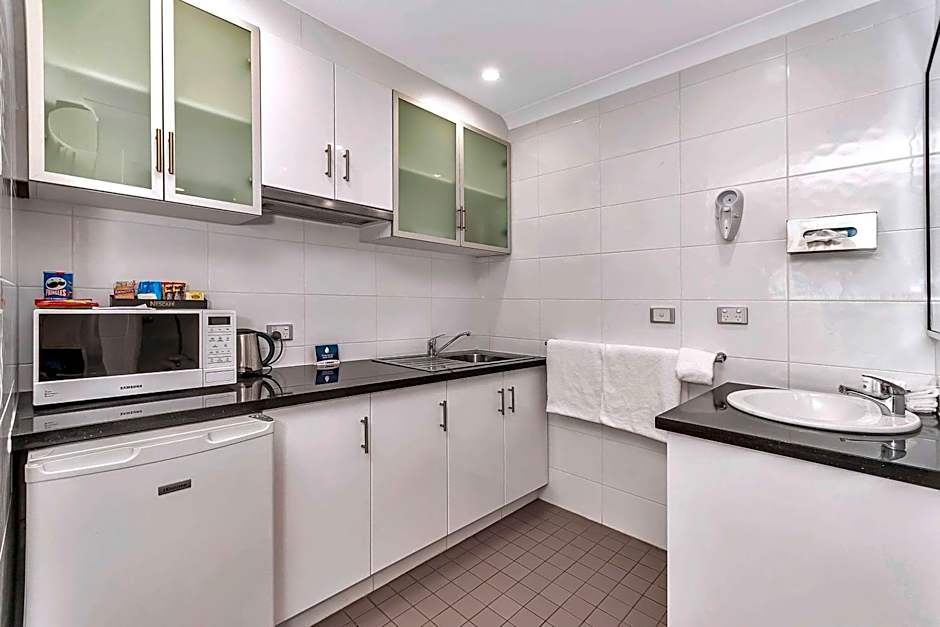 Quality Inn Railway Motel