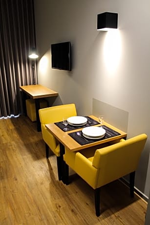 STANDARD ROOM DOUBLE BED (2 PAX)