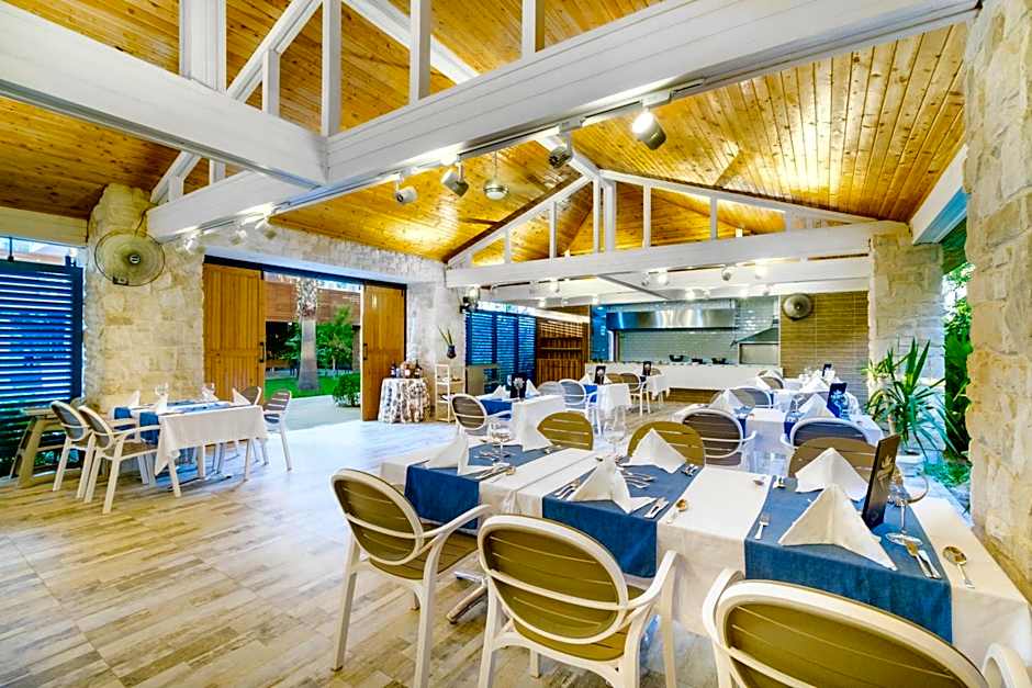 Royal Garden Beach Hotel