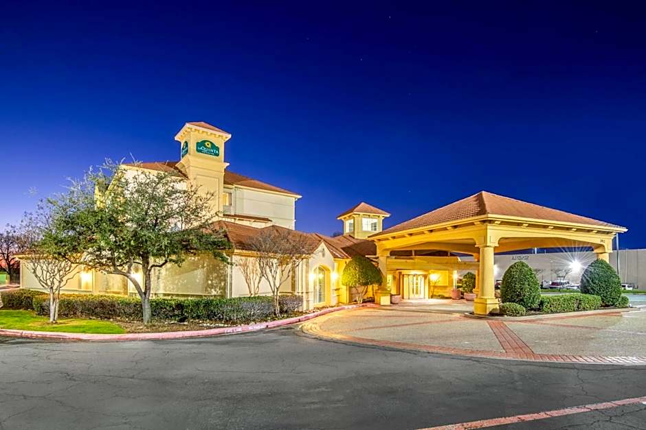 La Quinta Inn & Suites by Wyndham Sherman