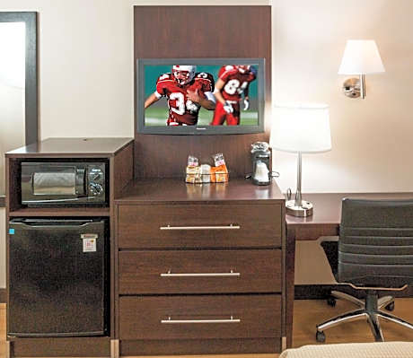 Premium King Room Disability Access Smoke Free (Upgraded Bedding & Snack)