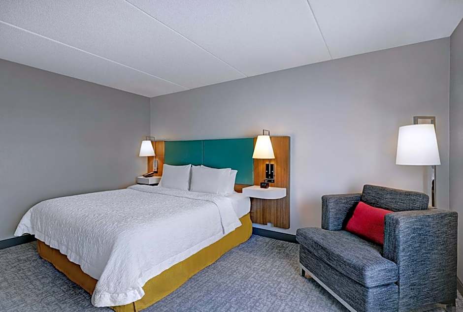 Hampton Inn By Hilton & Suites Belleville