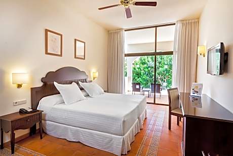 Double Room (1 Adult)