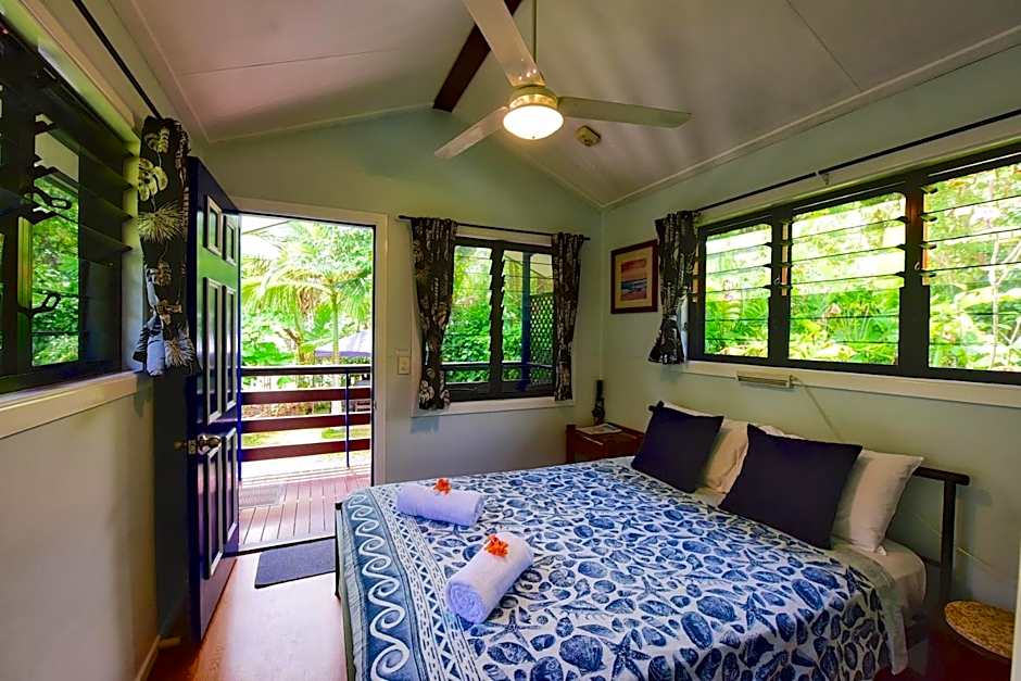 Thornton Beach Bungalows Daintree