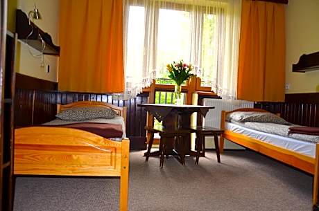 Twin Room with Private Bathroom