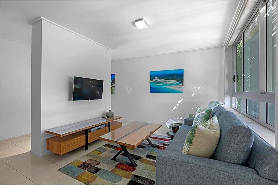 Peninsula Airlie Beach