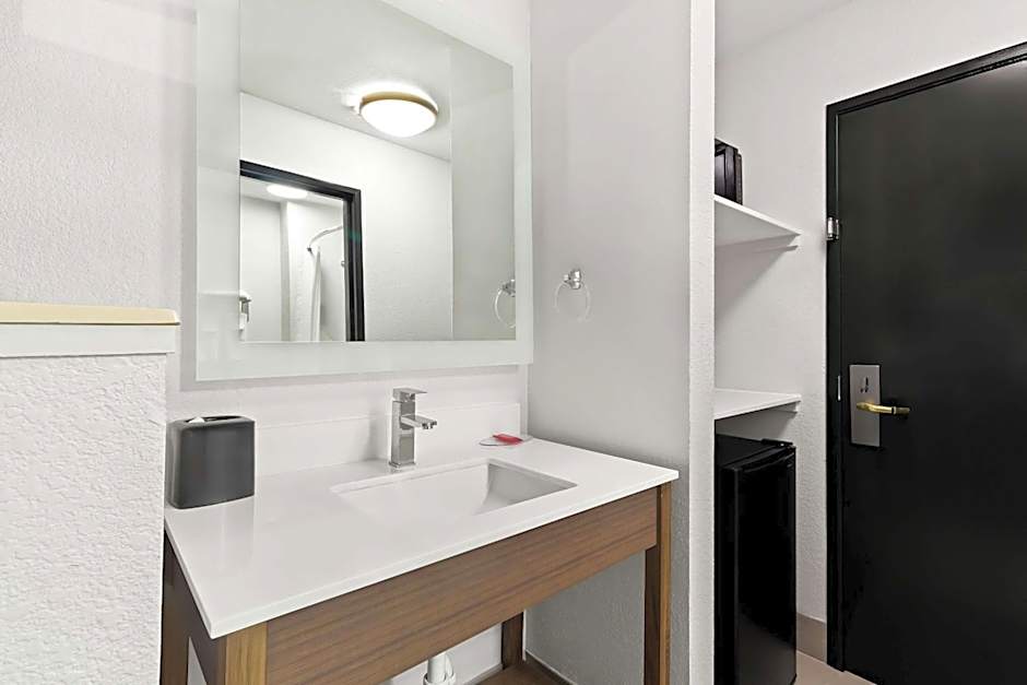 SureStay Hotel by Best Western Groves