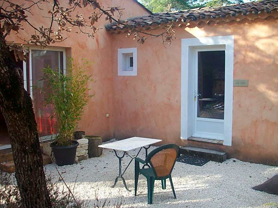 Studios et Gite La Sauvasse