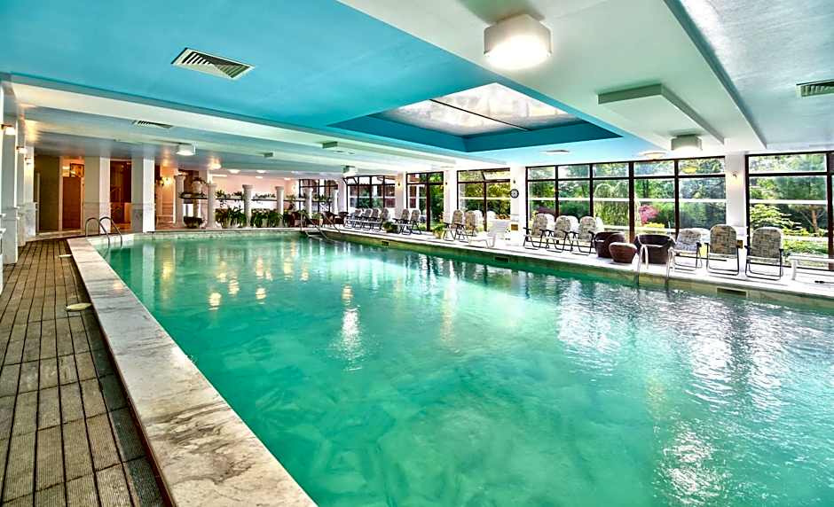 Estreya Residence Hotel and SPA