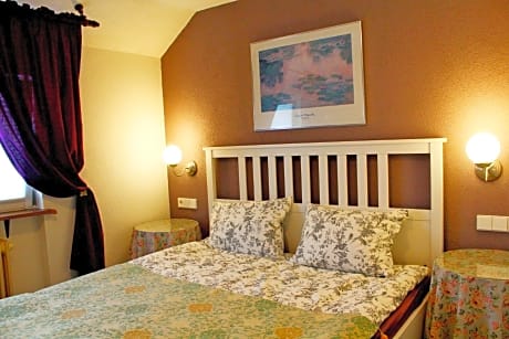 Standard Double Room with Shower