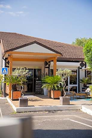 Kyriad Nimes Ouest