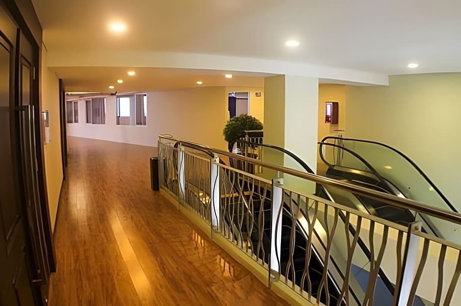 Kebayoran Park Hotel