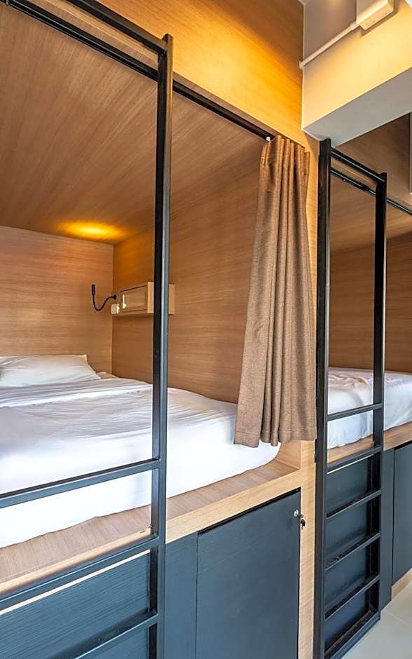 Kata Beach Poshtel Phuket