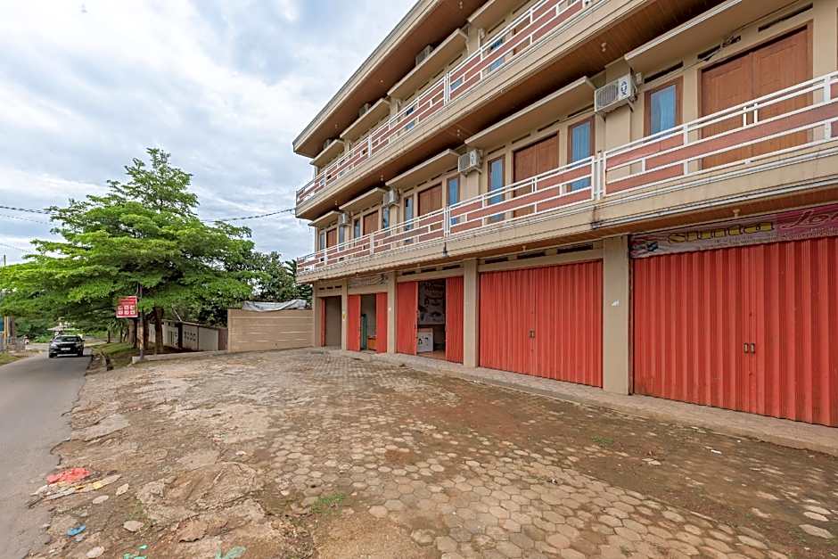 RedDoorz near Mall Boemi Kedaton 2 Lampung