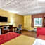 Econo Lodge Airport near Billy Graham Parkway