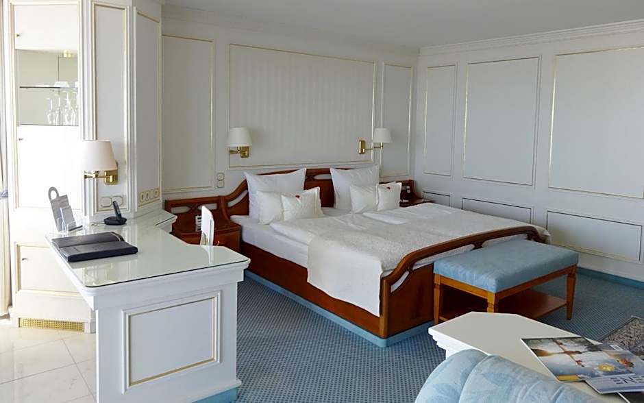 Photo 1 of 4 of Suite, Sea View