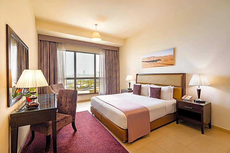 Photo 1 of 4 of Beach 1 Bedroom Apartment, Marina View