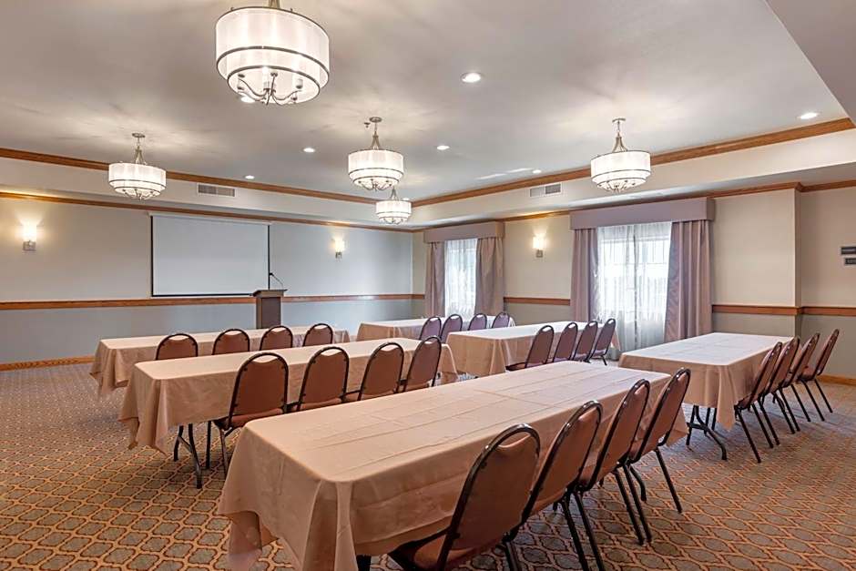 Best Western Plus Capital Inn