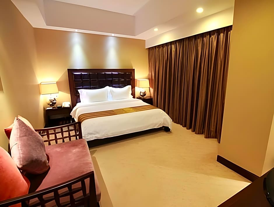 Fortune Hotel