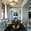 John Hand Club Hotel