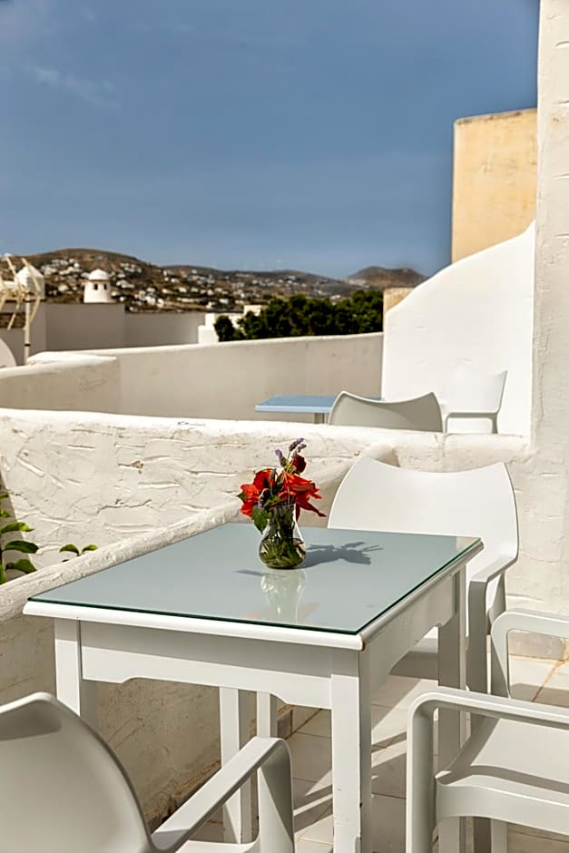 Stratos Apartments & Studios