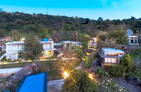 Twelve Oclock Resort