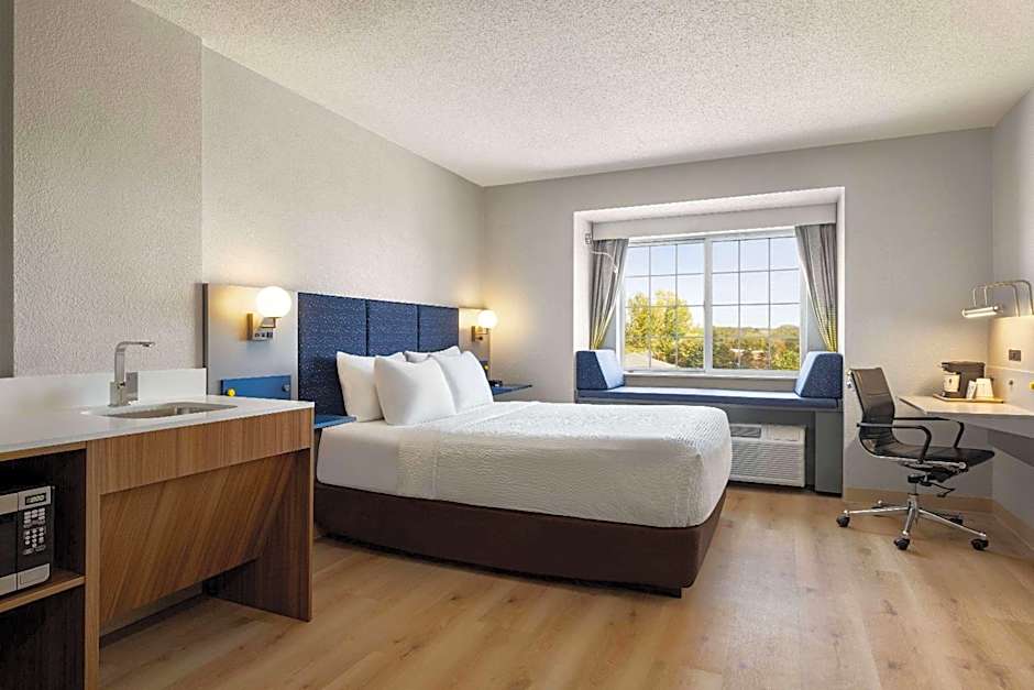 Microtel Inn & Suites By Wyndham New Ulm