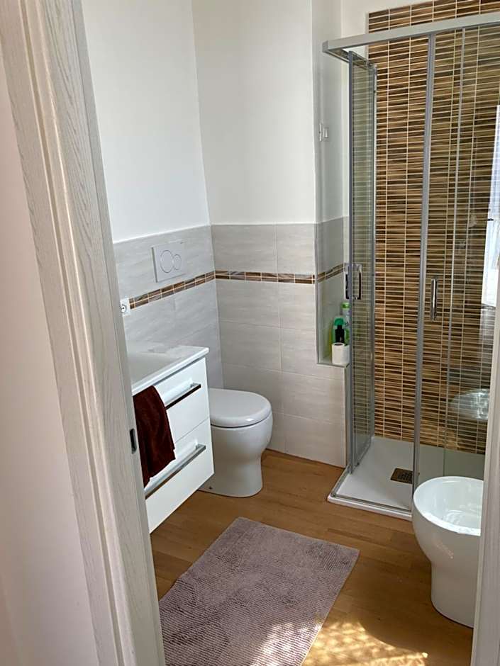 Room Saronno + B&B