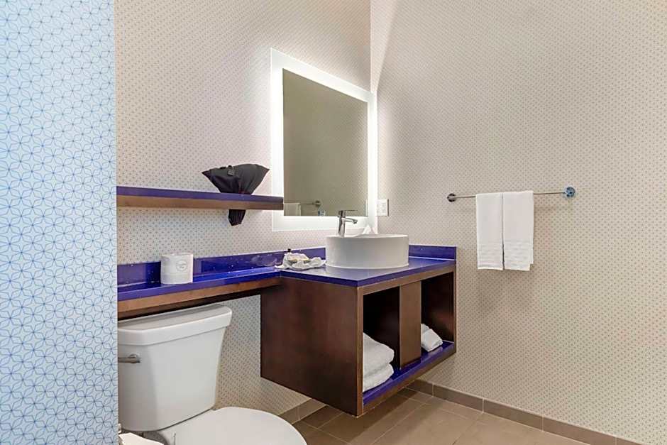 GLo Best Western Dallas South DeSoto