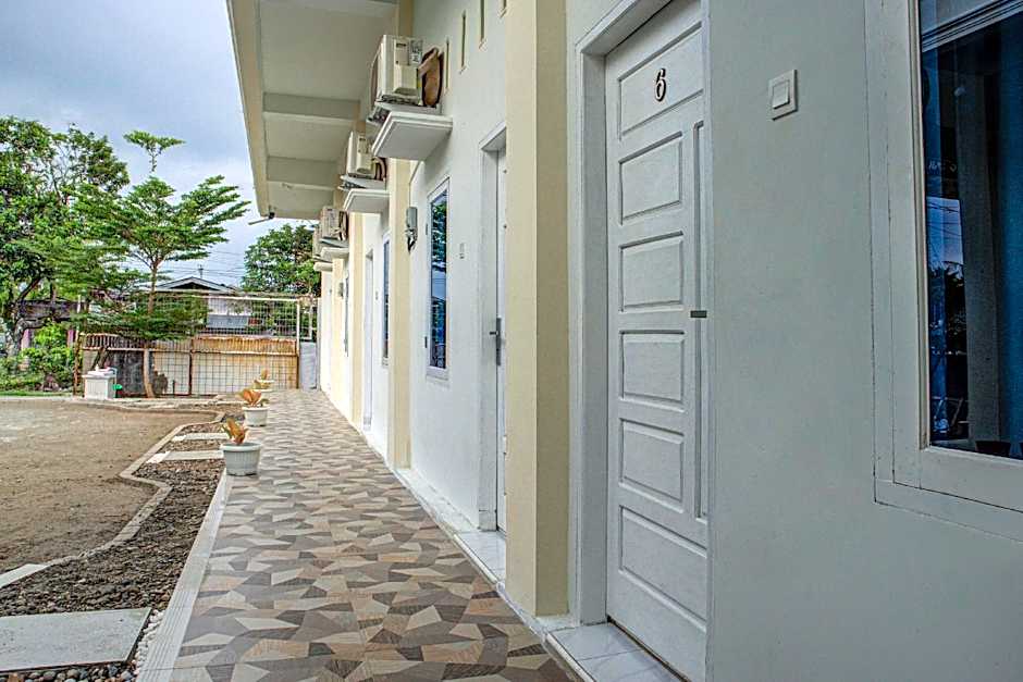 OYO 3266 Alifah Residence Syariah