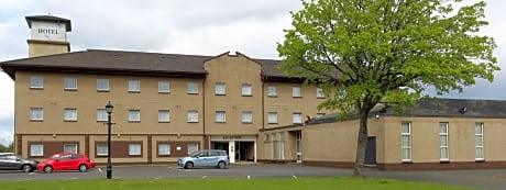 Cairn Hotel
