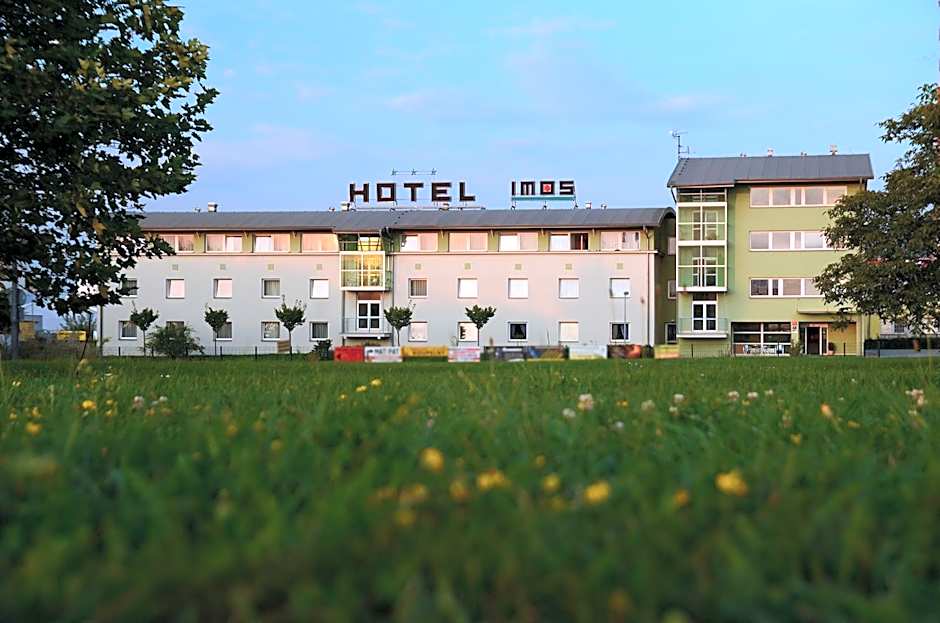 Hotel Imos