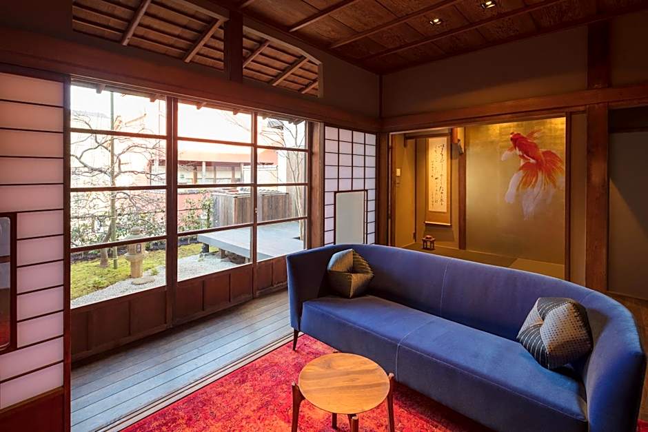 Hikoso-machi Kin no Ma
