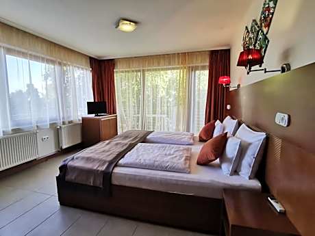 Deluxe Double Room (2nd Floor)